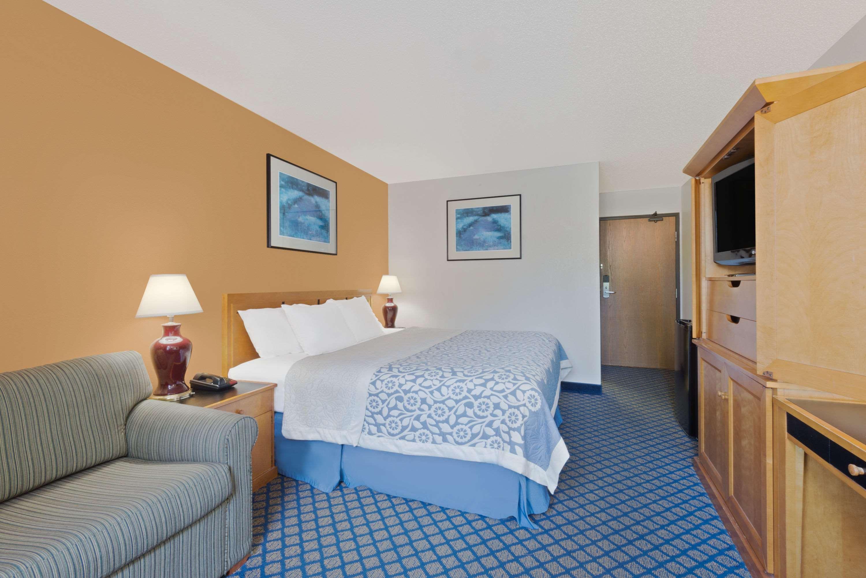 Days Inn By Wyndham Brunswick Bath Area Exterior foto
